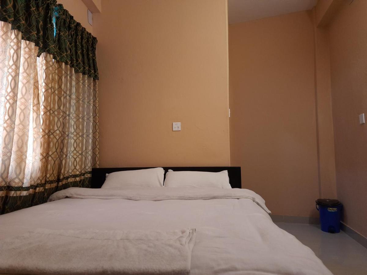 Hotel Eagle Zone Pokhara Ngoại thất bức ảnh