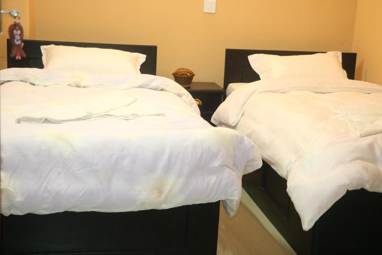 Hotel Eagle Zone Pokhara Ngoại thất bức ảnh