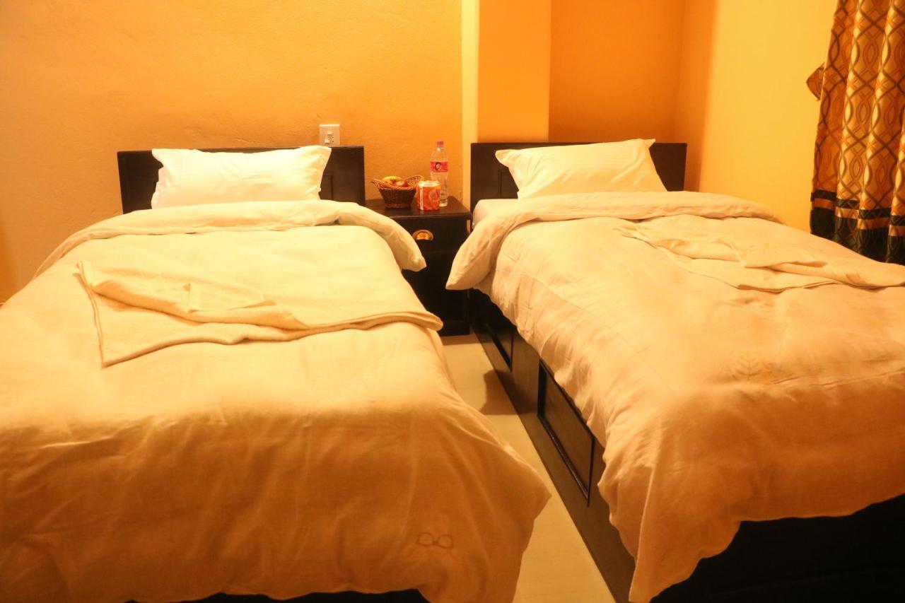 Hotel Eagle Zone Pokhara Ngoại thất bức ảnh