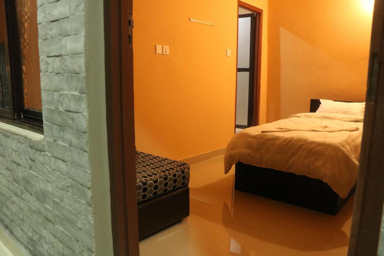 Hotel Eagle Zone Pokhara Ngoại thất bức ảnh