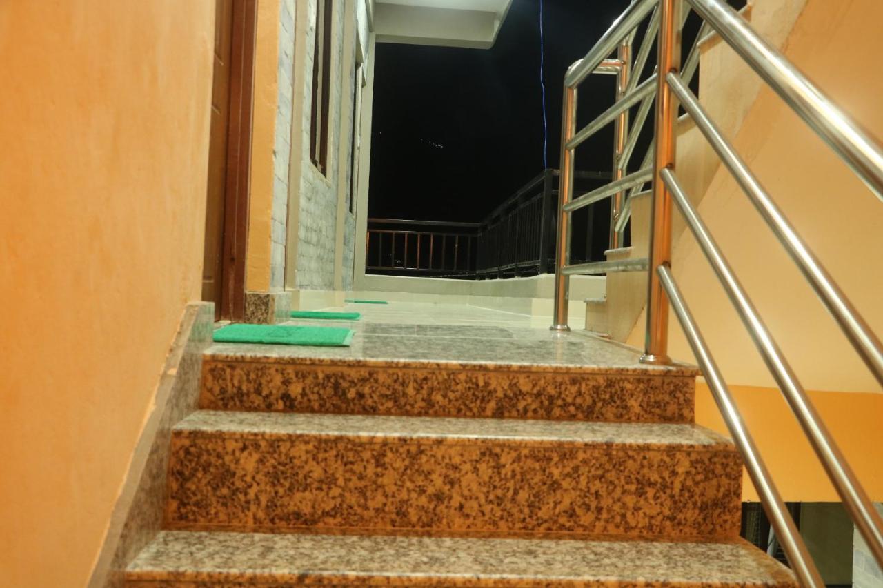 Hotel Eagle Zone Pokhara Ngoại thất bức ảnh