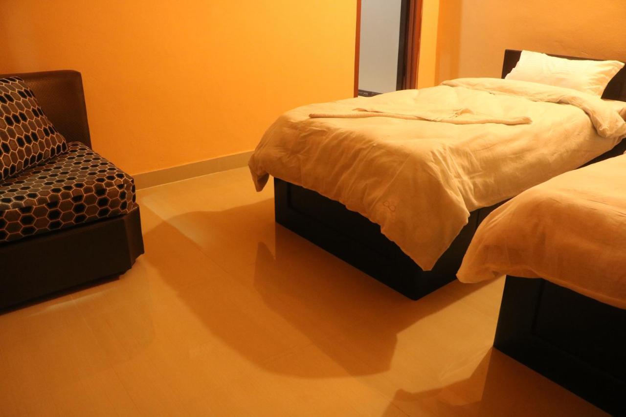 Hotel Eagle Zone Pokhara Ngoại thất bức ảnh